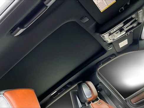 Used 2024 GMC Yukon XL Denali Ultimate image 28