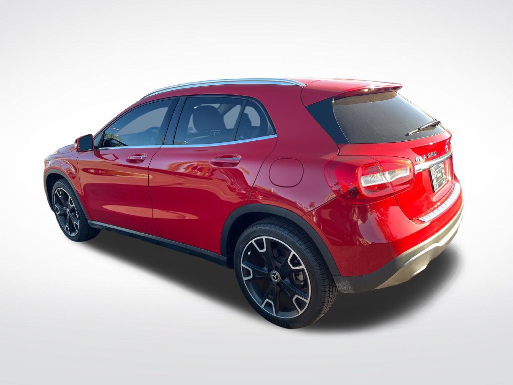 Used 2019 Mercedes-Benz GLA 250 4MATIC image 3