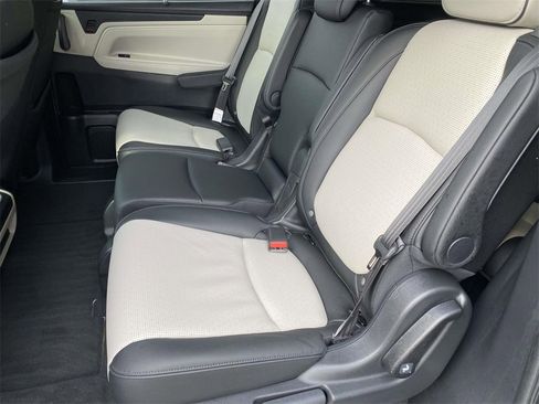 Certified 2025 Honda Odyssey Elite image 10