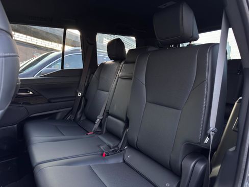 Used 2024 Lexus GX 550 GX 550 Premium w/ Accessory Package (31) image 24