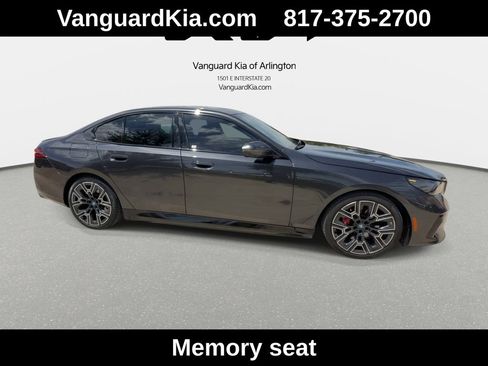 Used 2024 BMW i5 eDrive40i w/ M Sport Package RWD image 10