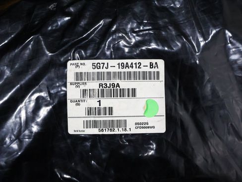 Used 2005 Ford GT RWD image 44