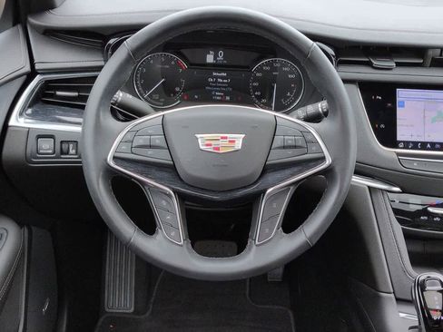 Used 2023 Cadillac XT5 Premium Luxury AWD/4WD image 23