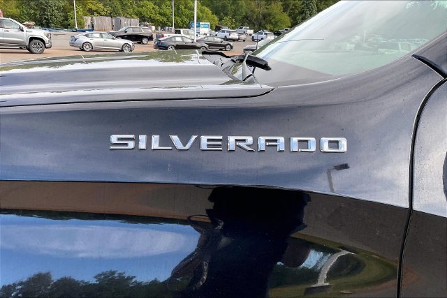 Used 2022 Chevrolet Silverado 1500 Custom AWD/4WD image 22