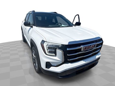 Used 2025 GMC Terrain Elevation w/ Elevation Premium Package AWD/4WD image 1
