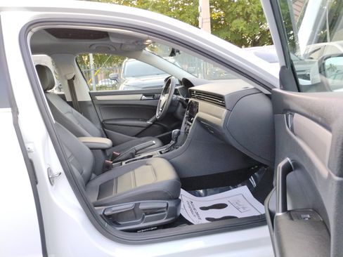 Used 2021 Volkswagen Passat 2.0T SE image 73