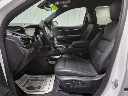 Used 2024 GMC Acadia Elevation FWD image 9