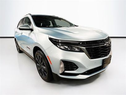 Used 2022 Chevrolet Equinox RS w/ Infotainment Package