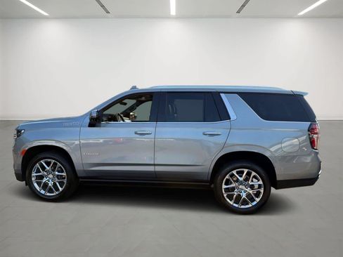 Used 2024 Chevrolet Tahoe High Country AWD/4WD image 2