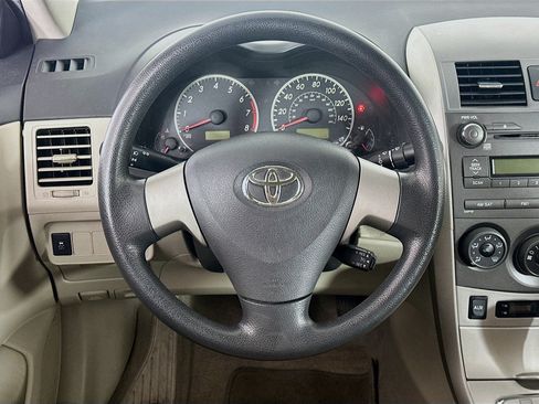 Used 2011 Toyota Corolla LE FWD image 18