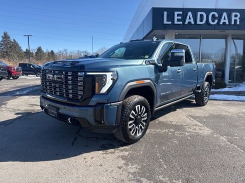 Used 2025 GMC Sierra 2500 Denali Ultimate image 1