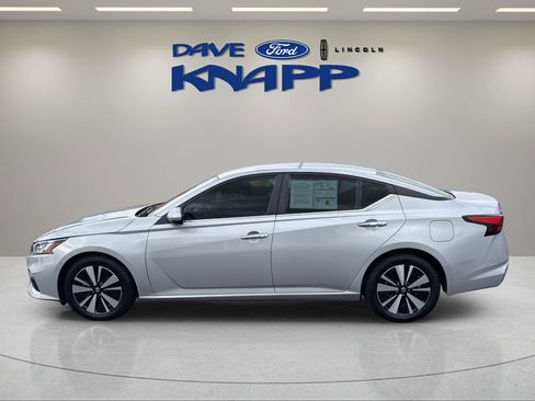 Used 2021 Nissan Altima 2.5 SV image 5