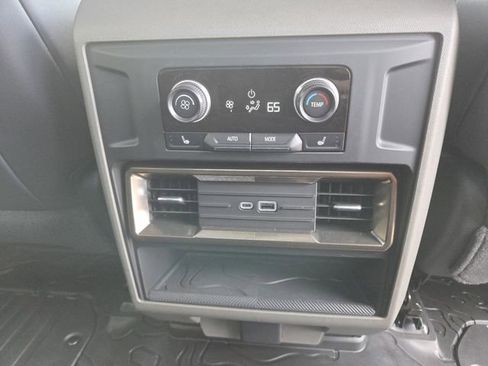 Used 2024 GMC Hummer EV 2X w/ LPO, Sport Package AWD/4WD image 16