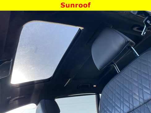 Used 2018 BMW 750i xDrive image 9