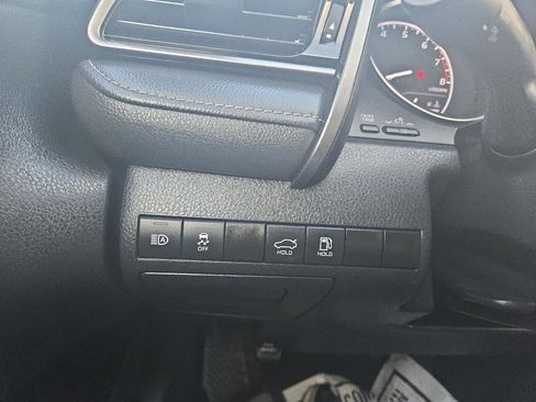 Used 2024 Toyota Camry SE image 24