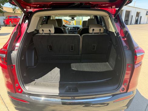 Used 2020 Buick Enclave Premium w/ Surround and Sites Package AWD/4WD image 35