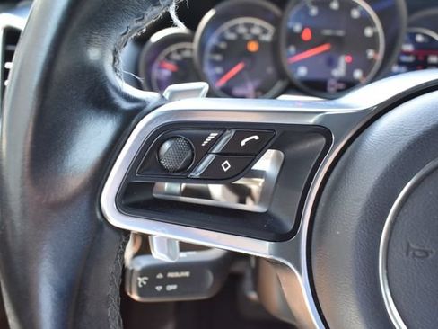 Used 2017 Porsche Cayenne Platinum Edition AWD/4WD image 24