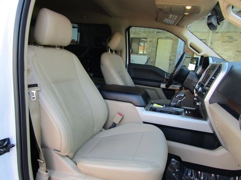 Used 2015 Ford F150 Lariat w/ Equipment Group 501A Mid image 10