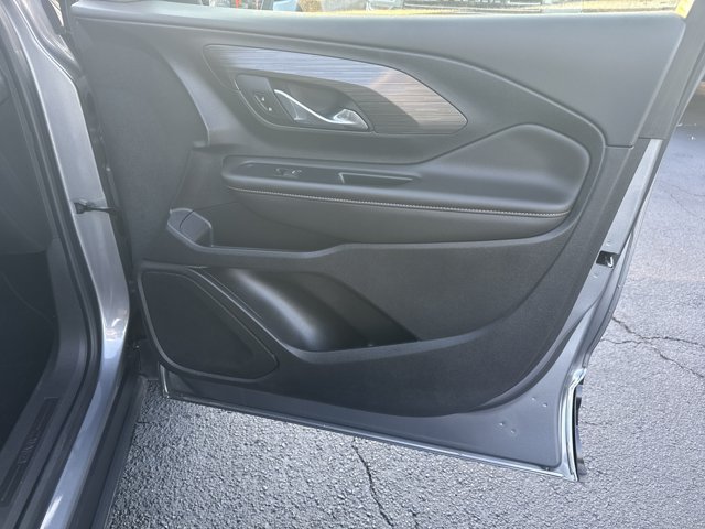 Used 2020 GMC Terrain SLT w/ Preferred Package FWD image 16