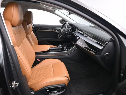 Used 2023 Audi S8 w/ S8 Comfort Plus Package AWD/4WD image 25