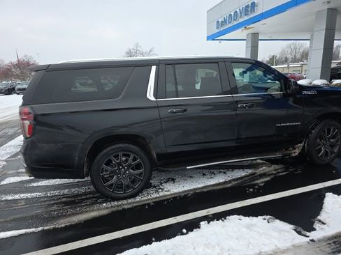 Used 2023 Chevrolet Suburban High Country w/ Advanced Technology Package image 10