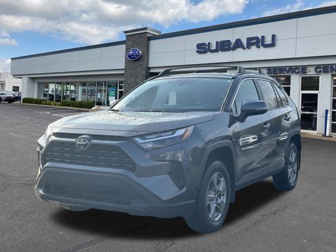 Used 2024 Toyota RAV4 XLE image 3