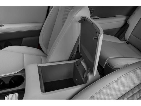 Used 2026 Hyundai Palisade SEL FWD image 9