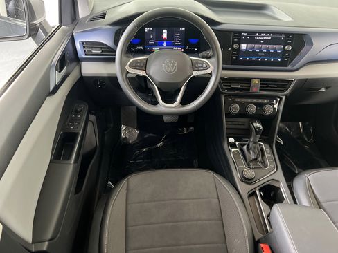 Used 2023 Volkswagen Taos SE image 21