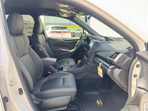 Used 2025 Subaru Forester Wilderness w/ Convenience Package image 22