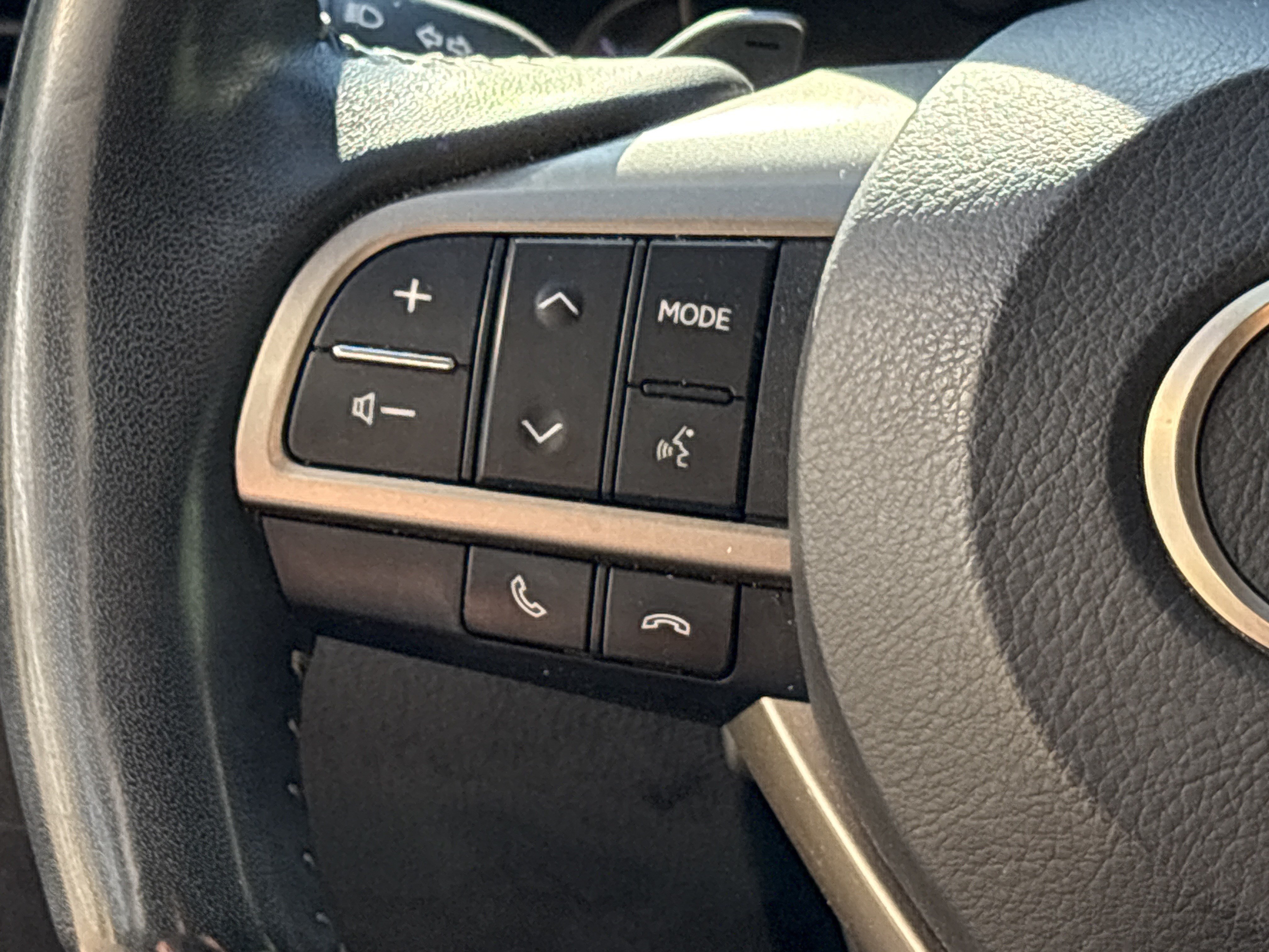 Used 2020 Lexus RX 350 AWD w/ Premium Package image 19