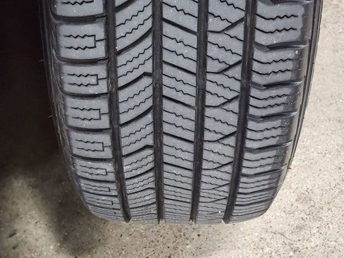 Used 2021 Toyota Avalon XLE w/ Moonroof Package image 31