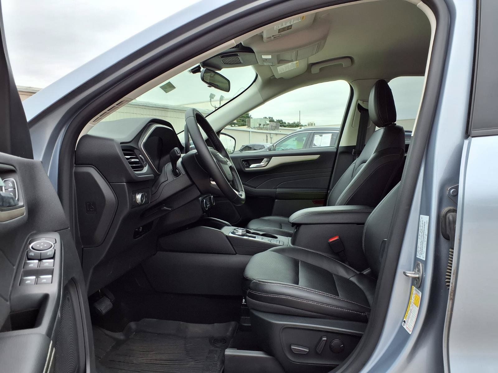Used 2022 Ford Escape SEL FWD image 24