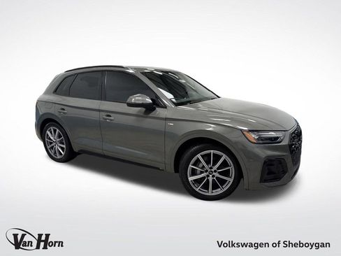 Used 2023 Audi Q5 e Prestige w/ Prestige Package image 1