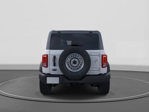 New 2025 Ford Bronco Base image 5