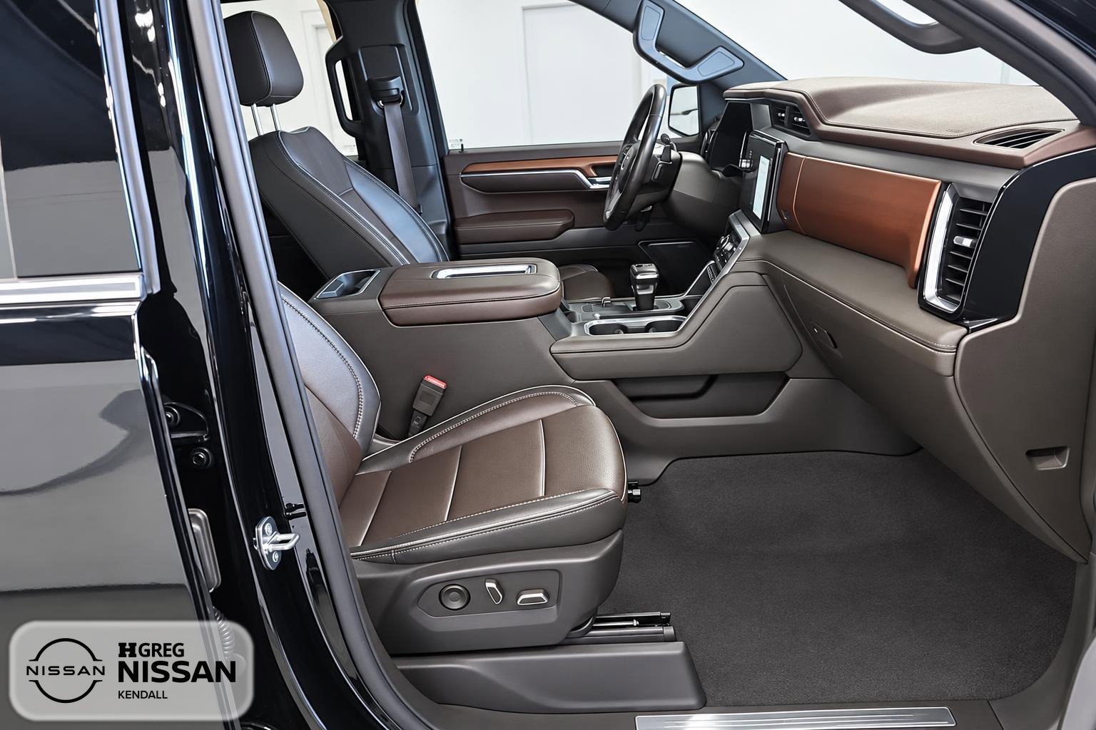 Used 2022 GMC Sierra 1500 Denali AWD/4WD image 8