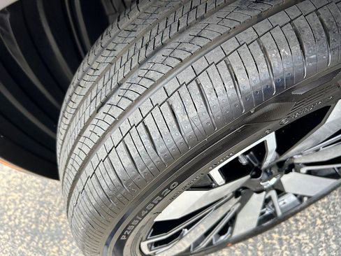 New 2025 Mitsubishi Outlander SE image 15