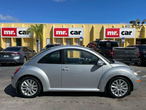 Used 2008 Volkswagen Beetle S image 5