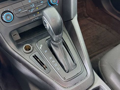 Used 2018 Ford Focus SE image 17