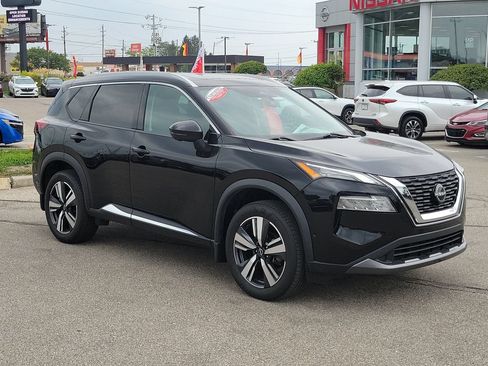 Used 2023 Nissan Rogue SL w/ SL Premium Package AWD/4WD image 4