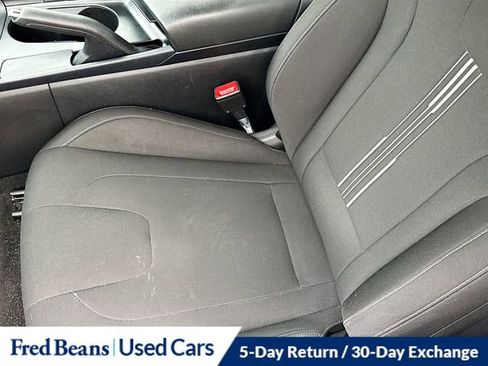 Used 2023 Hyundai Elantra SEL w/ Preferred Accessory Package image 19