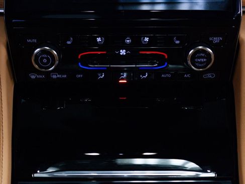 Used 2024 Jeep Grand Cherokee L Summit image 19