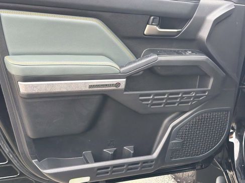 Used 2024 Toyota Tacoma Trailhunter image 25