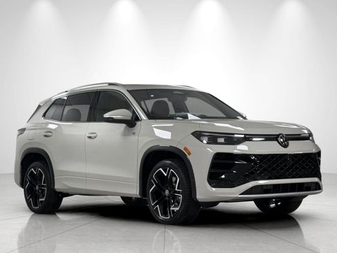New 2026 Volkswagen Tiguan SEL R-Line AWD/4WD image 7