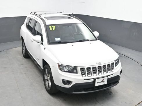 Used 2017 Jeep Compass High Altitude AWD/4WD image 23