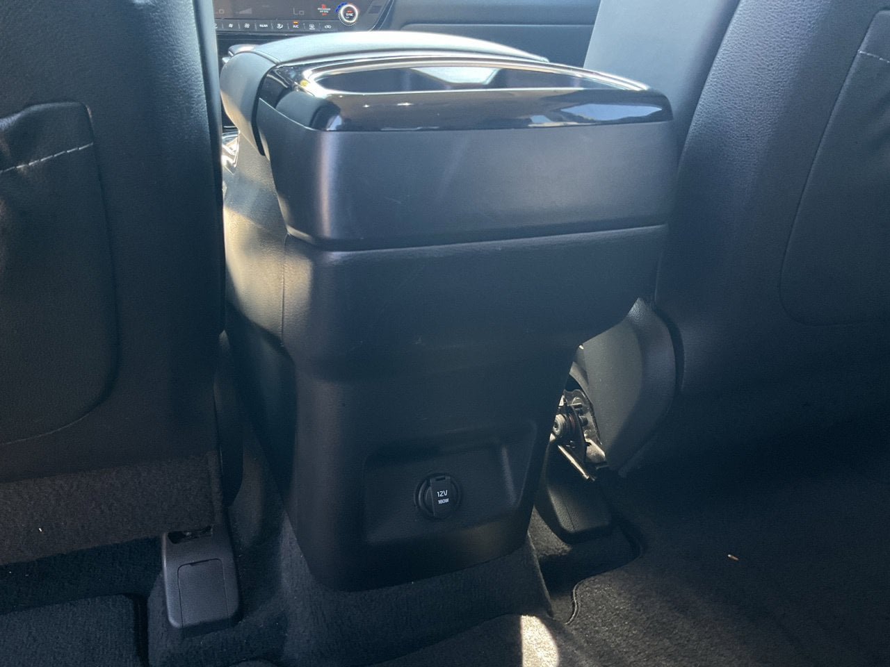 Used 2025 Kia Telluride S FWD image 15