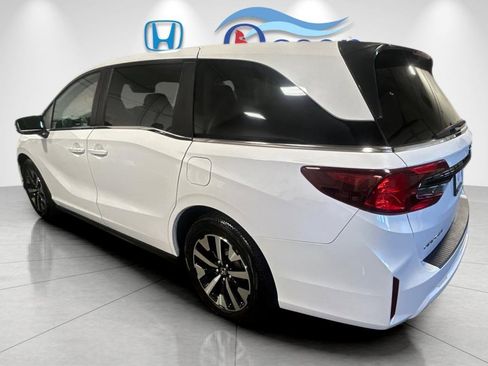 Used 2025 Honda Odyssey EX-L image 5