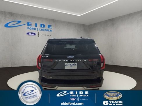 Used 2025 Ford Expedition Max Platinum image 9