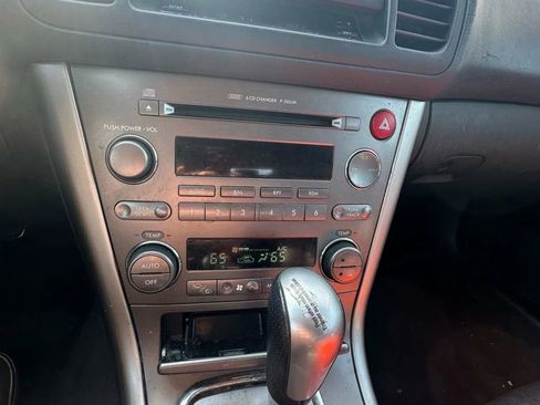 Used 2006 Subaru Outback 2.5i Limited image 23