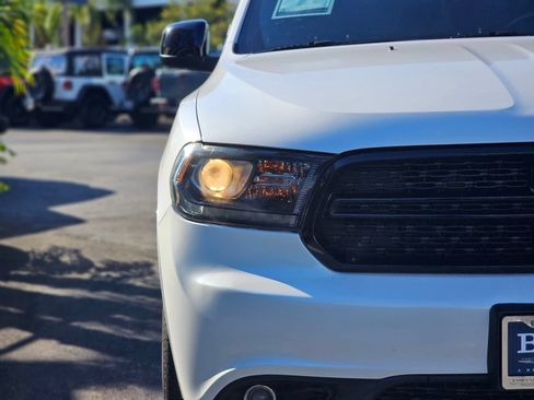 Used 2019 Dodge Durango SXT RWD image 2