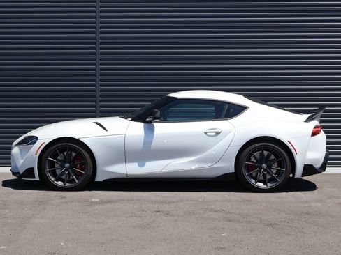 Used 2025 Toyota Supra Premium w/ Driver Assist Package RWD image 8
